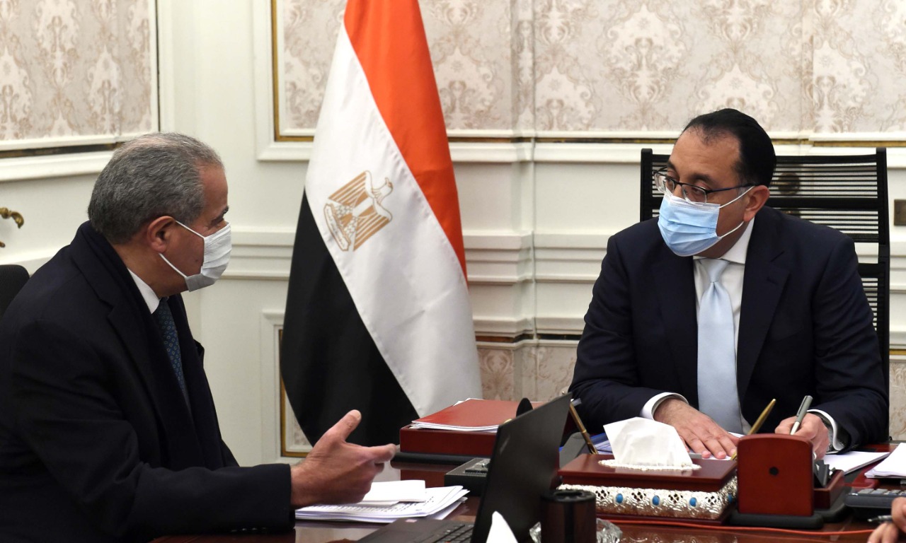 وزير التموين يطمئن المواطنين على توافر السلع الأساسية من المخزون الاستراتيجي
