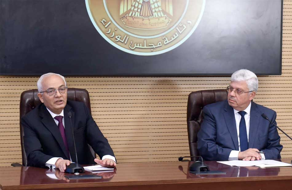 وزير التربية والتعليم يصدر قراره بشأن التعديلات على شكل امتحانات مواد الثانوية العامة 