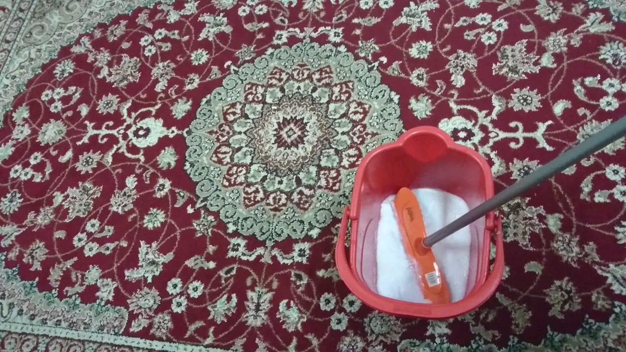 طريقة غسل السجاد على الناشف بدون ما توديه المغسلة ولا تغرقيه 5 طريقة غسل السجاد على الناشف بدون ما توديه المغسلة ولا تغرقيه