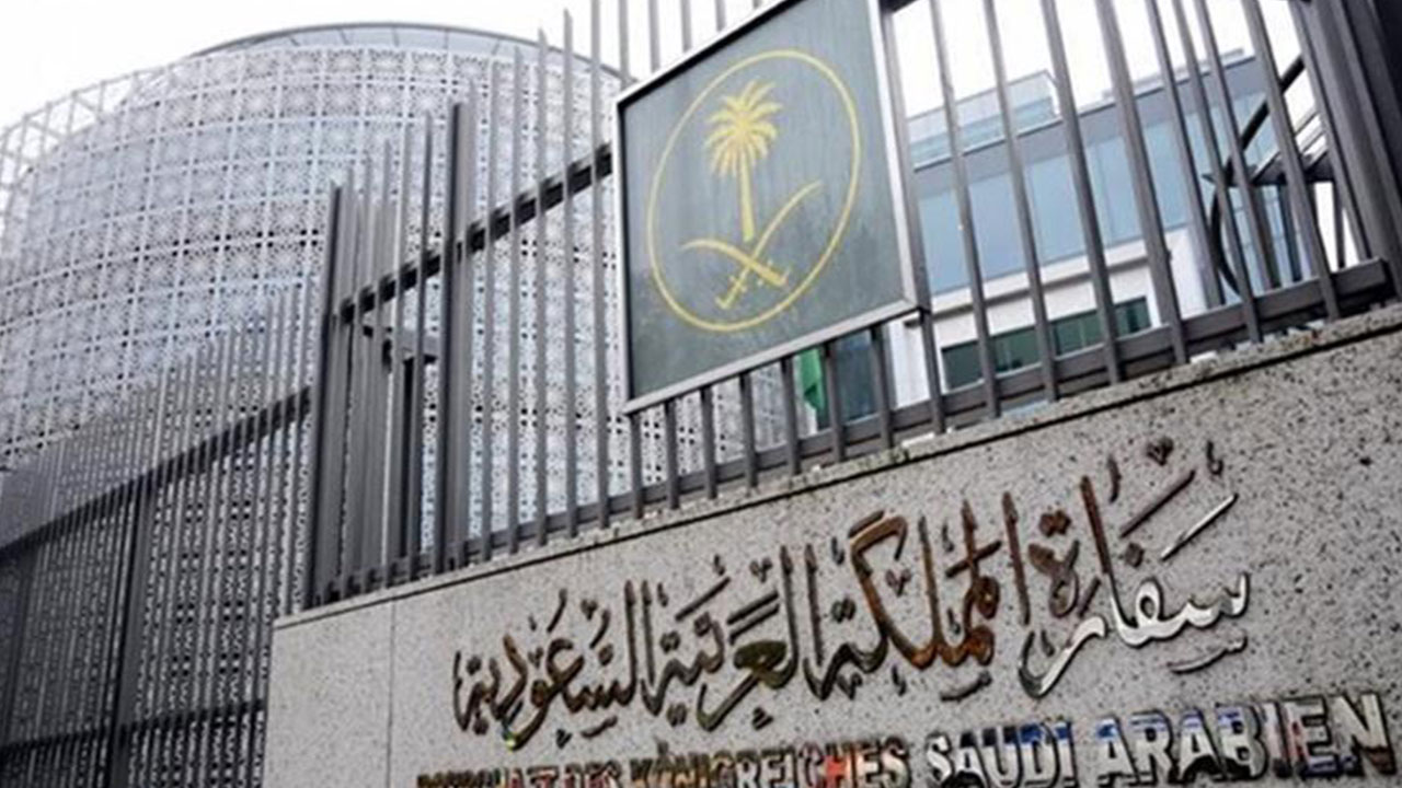 للرجال والنساء.. الخارجية السعودية توفر عددًا من الوظائف للعمل بالسفارة السعودية في الهند