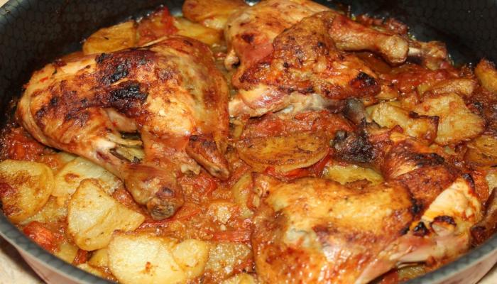 طريقتي الخاصة لعمل صينية البطاطس بالدجاج بمكونات بسيطة بطعم رهيب لا يقاوم