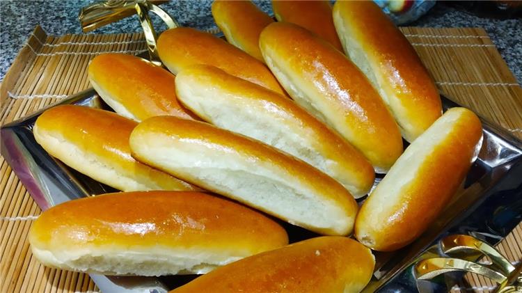طريقة عمل العيش الفينو بتاع المخابز في المنزل بطريقة سهلة وغير مكلفة