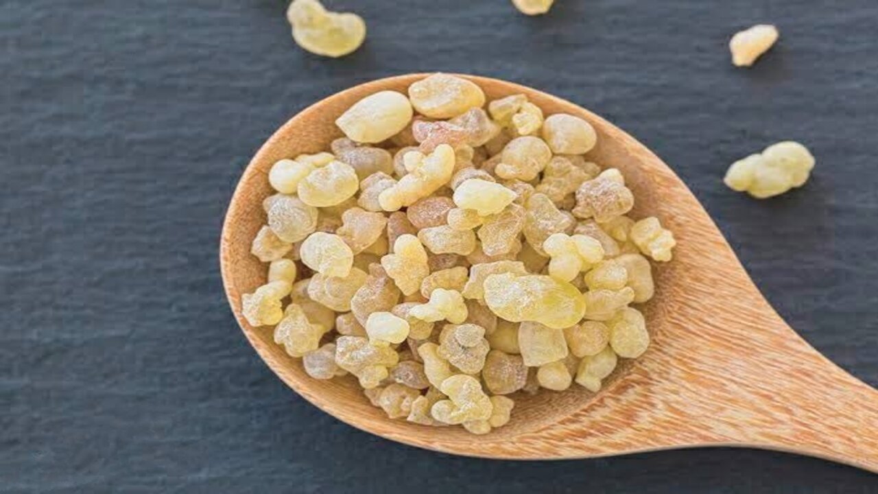 عشبة ذهبية.. اقوى كولاجين طبيعي هيخلي بشرتك تنور