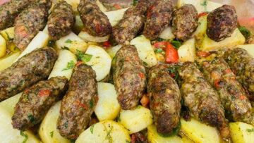 طريقة عمل صينية كفتة بالخضار في المنزل بطريقة سهلة وبسيطة