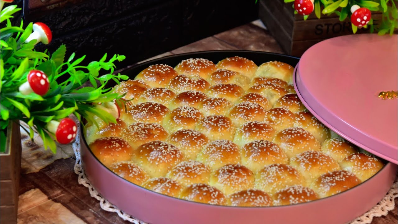 خطوات عمل عجينة خلية النحل الهشة الطرية بحشوة الجبن في البيت