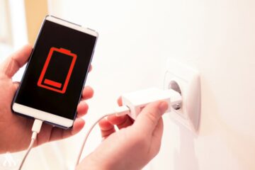بتدمر البطارية.. أحذر شحن هاتفك المحمول بهذه الطريقة