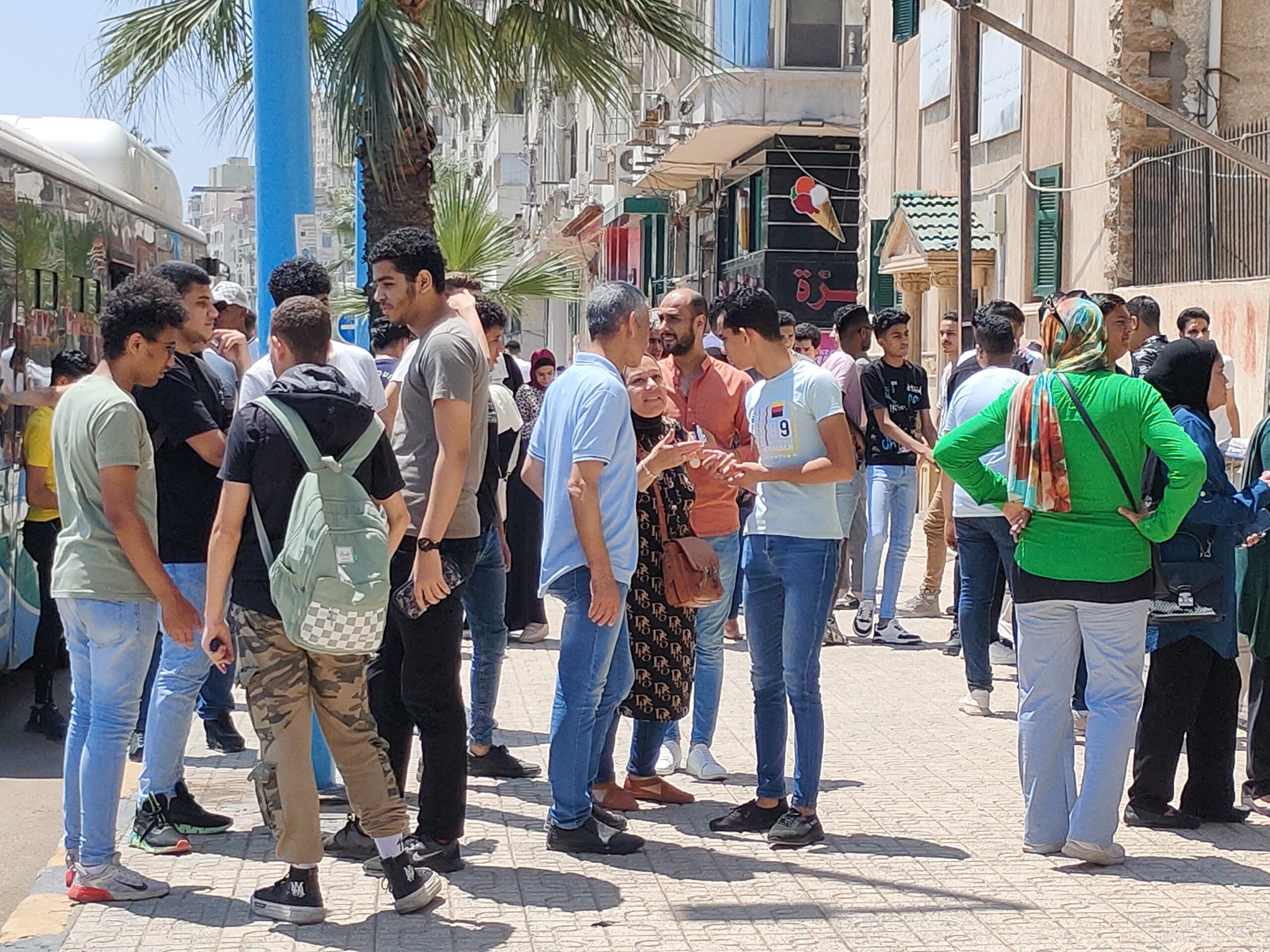 تحذير عاجل من التعليم لطلاب الثانوية الذين تخطت نسبة غيابهم 85% 5 تحذير عاجل من التعليم لطلاب الثانوية الذين تخطت نسبة غيابهم 85%
