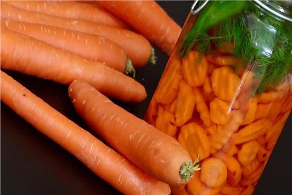 اتعلمي طريقة الجزر المخلل واعرفي سر قرمشته وطعمه الرهيب