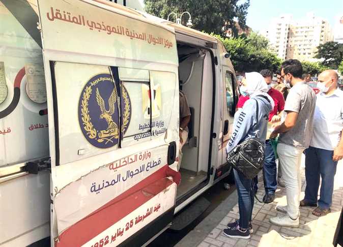 "من غير مجهود".. تفاصيل خدمة رخصتك وتجديد سيارتك تحت البيت من وزارة الداخلية 5 “من غير مجهود”.. تفاصيل خدمة رخصتك وتجديد سيارتك تحت البيت من وزارة الداخلية