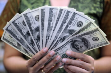 “أعرف بكام”.. سعر الدولار أمام الجنيه اليوم الخميس 23 نوفمبر بالبنوك بيع وشراء