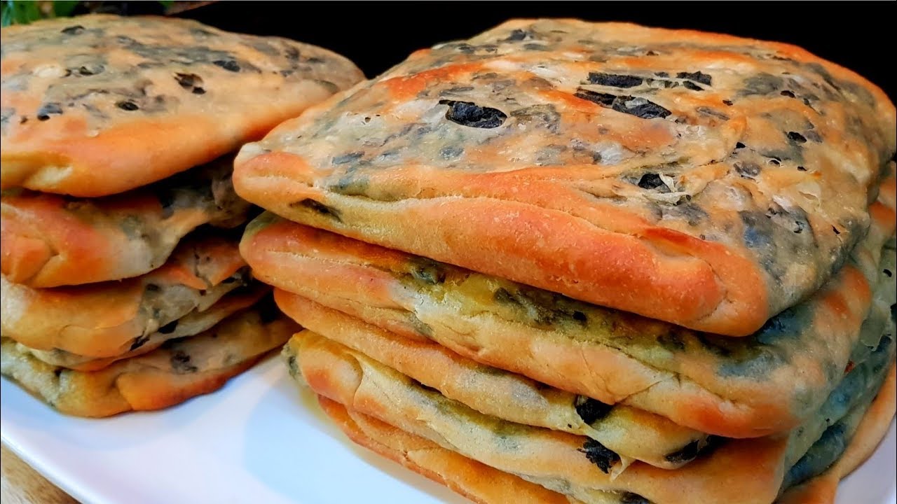 طريقه عمل فطائر الزعتر اللذيذة بخطوات سهلة وبسيطة بالمنزل 5 طريقه عمل فطائر الزعتر اللذيذة بخطوات سهلة وبسيطة بالمنزل