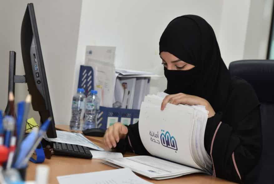 أمانة جدة تصدر وتجدد 10 آلاف شهادة صحية خلال يناير الماضي 5 أمانة جدة تصدر وتجدد 10 آلاف شهادة صحية خلال يناير الماضي