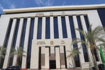 في 15 محافظة.. العمل تعلن عن 7376 فرصة عمل في 75 شركة