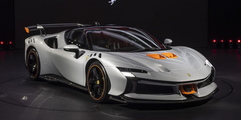"Ferrari" إس أف تسعين الوحش الإيطالي الجديد في السباقات السيارات 2024 5 “Ferrari” إس أف تسعين الوحش الإيطالي الجديد في السباقات السيارات 2024