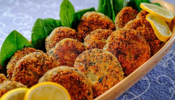 خليكي موفرة وجهزي ألذ الأكلات الإقتصادية كفتة اللحمة بالبطاطس السريعة المميزة بخطوات بسيطة والطعم حكاية 5 خليكي موفرة وجهزي ألذ الأكلات الإقتصادية كفتة اللحمة بالبطاطس السريعة المميزة بخطوات بسيطة والطعم حكاية