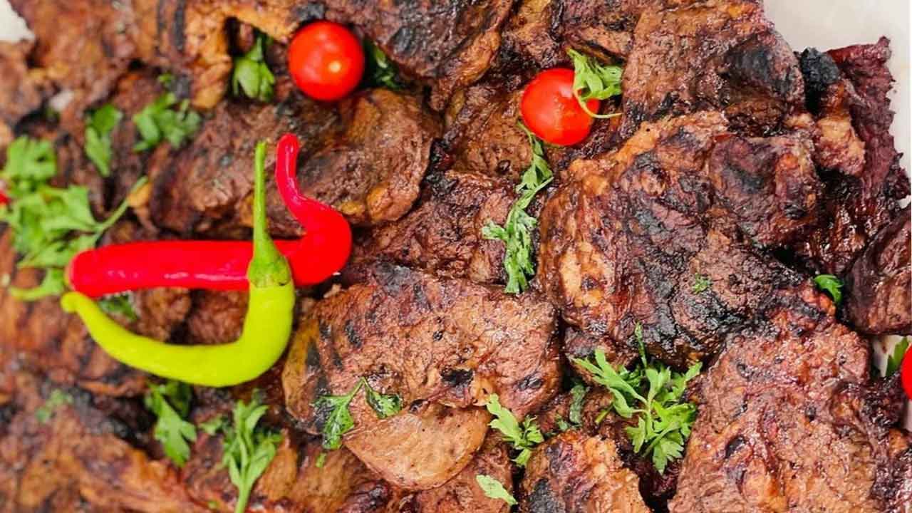 ألذ وأحلى تتبيلة للفراخ واللحمة بأسرار أشهر المطاعم أشوي بيها بطعم وريحة تجنن 5 ألذ وأحلى تتبيلة للفراخ واللحمة بأسرار أشهر المطاعم أشوي بيها بطعم وريحة تجنن