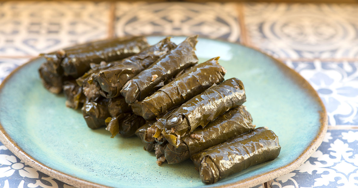 محشي ورق العنب على أصوله 5 محشي ورق العنب على أصوله