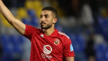تفاصيل إصابة محمد عبد المنعم مدافع الأهلي قبل مباراة يانج أفريكانز في دوري أبطال أفريقيا
