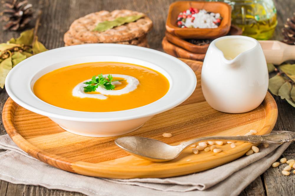 طريقة عمل شوربة الجزر بالكزبرة اللذيذة لعلاج نزلات البرد والأنفلونزا 5 طريقة عمل شوربة الجزر بالكزبرة اللذيذة لعلاج نزلات البرد والأنفلونزا
