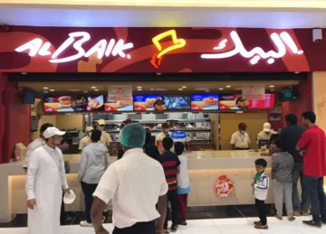 عروض وجبات مطعم البيك السعودي وكم سعر وجبة الفراخ المسحب؟