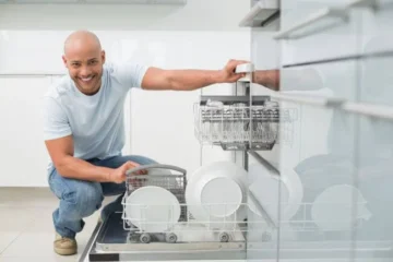 طرق تنظيف غسالة الأطباق بخطوات بسيطة.. عشان تحافظى عليها