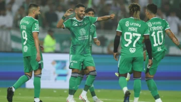 موعد مباراة الأهلي ضد الخليج والتشكيل المتوقع وتردد القناة الناقلة