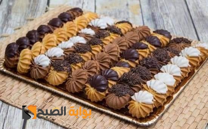 وصفة في منتهى اللذاذة.. طريقة عمل بيتي فور في المنزل بقوام ناعم وطعم رهيب لا يوصف!! 5 وصفة في منتهى اللذاذة.. طريقة عمل بيتي فور في المنزل بقوام ناعم وطعم رهيب لا يوصف!!