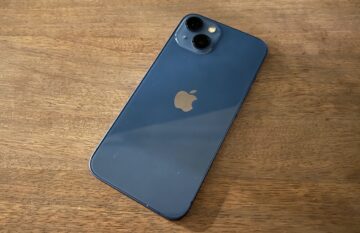 “وفر 1200 ريال سعودي”.. خصومات هائلة على هاتف iphone 13 على مكتبة جرير في السعودية