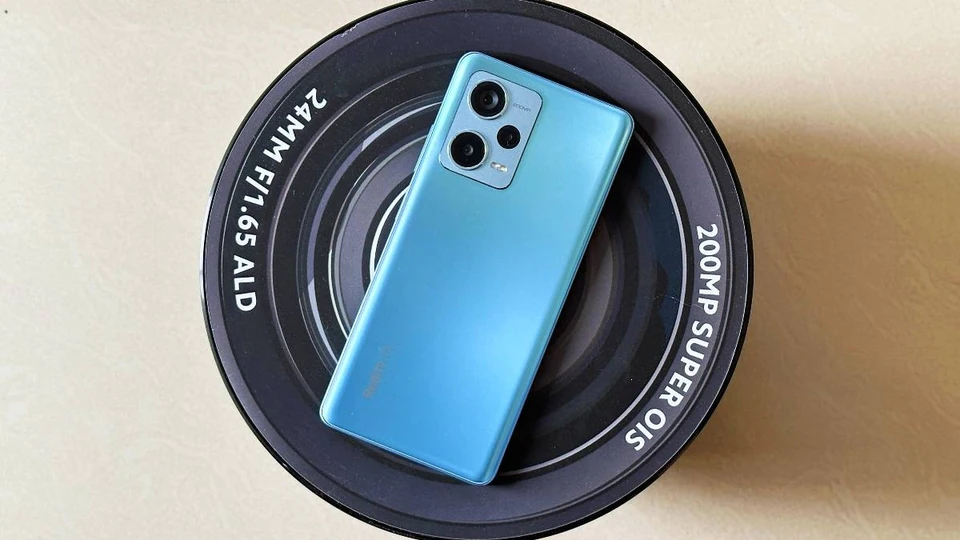 هاتف Xiaomi Redmi Note 12 Pro للفئة الإقتصادية كم سعره في مصر والسعودية؟ 5 هاتف Xiaomi Redmi Note 12 Pro للفئة الإقتصادية كم سعره في مصر والسعودية؟