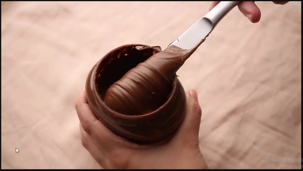 هتعمليها وانتي مغمضه.. اسهل واسرع طريقة عمل النوتيلا بالبيت ومكونات كلها في المطبخ بالطعم الاصلي