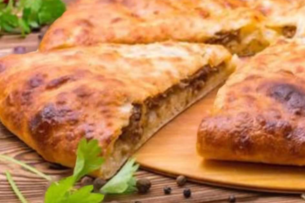 طريقة عمل العيش باللحمة المفرومة في البيت أطعم وأنضف من الجاهز