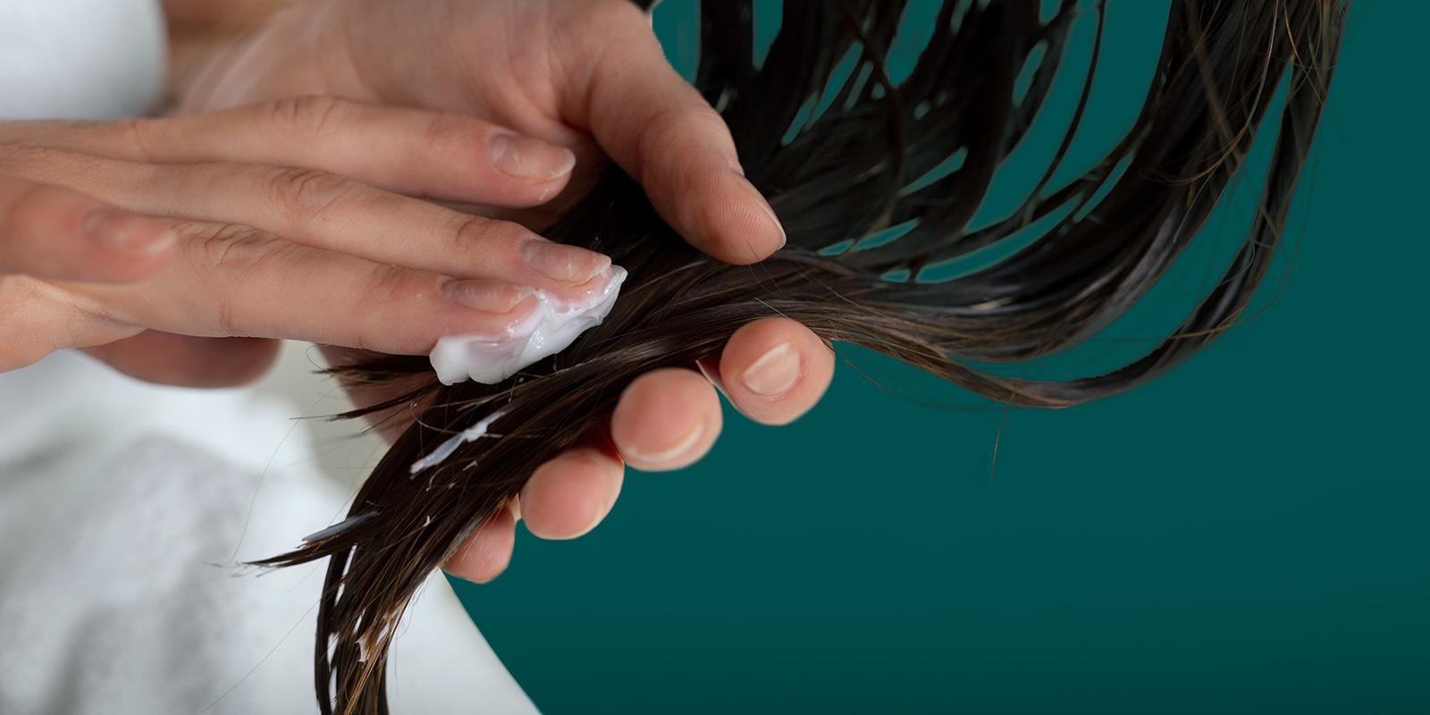 أفضل طريقة للحفاظ على ترطيب الشعر بمكونات طبيعية 5 أفضل طريقة للحفاظ على ترطيب الشعر بمكونات طبيعية