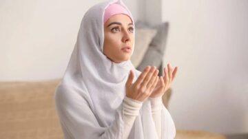 للحفظ من كل سوء.. أفضل أدعية للأبناء بالهداية والتوفيق