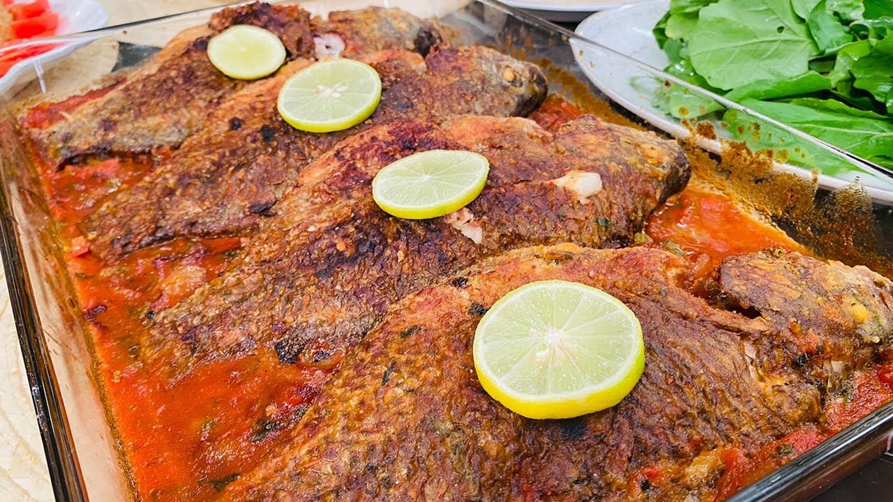 عيلتك كلها هتطلبها منك...طريقة عمل صينية السمك الصيادية الرهيبة بكل تكاتها 5 عيلتك كلها هتطلبها منك…طريقة عمل صينية السمك الصيادية الرهيبة بكل تكاتها