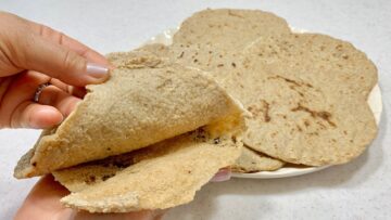 خبز الشوفان الطري الصحي بالخميرة في الطاسة بمكونات بسيطة