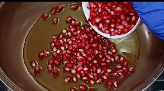 فكرة عبقرية.. حطي الرمان في الزيت المغلي اختراع لكل ست بيت هتوفرلك فلوس المدارس 5 فكرة عبقرية.. حطي الرمان في الزيت المغلي اختراع لكل ست بيت هتوفرلك فلوس المدارس