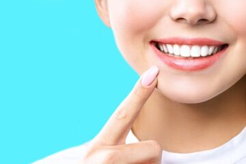 لأفضل ابتسامة .. طرق تبييض الأسنان في المنزل في أقل من دقيقتين