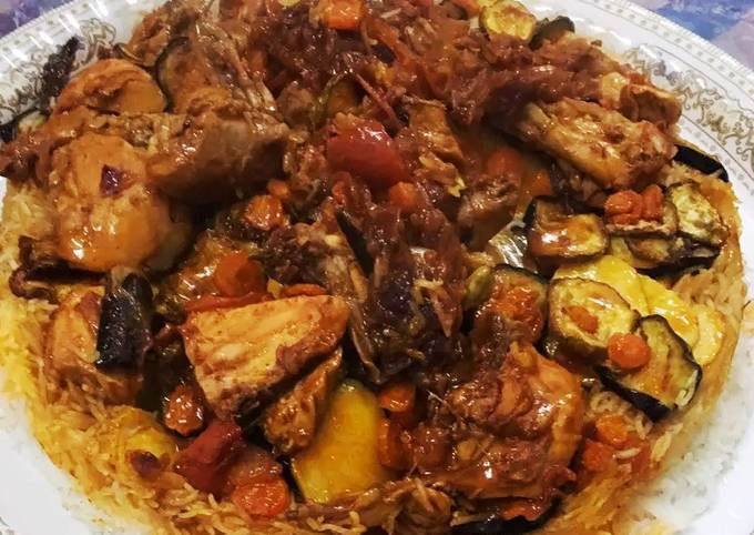 “غداء شتوي مثالي” طريقة عمل مقلوبة الدجاج على أصولها بكل الأسرار والتكات