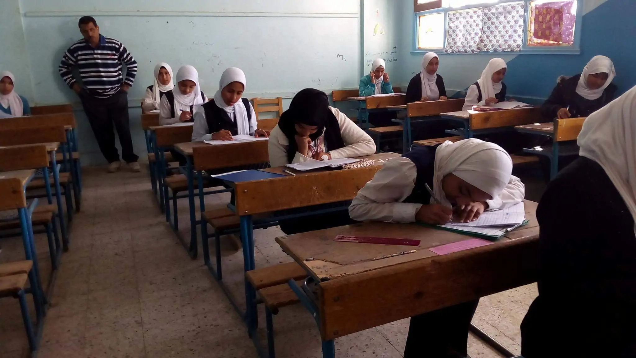 تشمل الأول والثاني ثانوي.. جدول امتحانات نصف السنة بالجيزة 2024 5 تشمل الأول والثاني ثانوي.. جدول امتحانات نصف السنة بالجيزة 2024