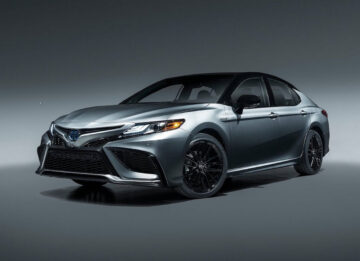 وحش الطرق الواعرة أبرز مواصفات سيارة تويوتا كامري 2023 Toyota Camry