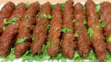 “وجبة رئيسية لذيذة ومغذية” خطوات تحضير كفتة البرغل بمكونات سهلة وبسيطة وطعم يرضي جميع الأذواق