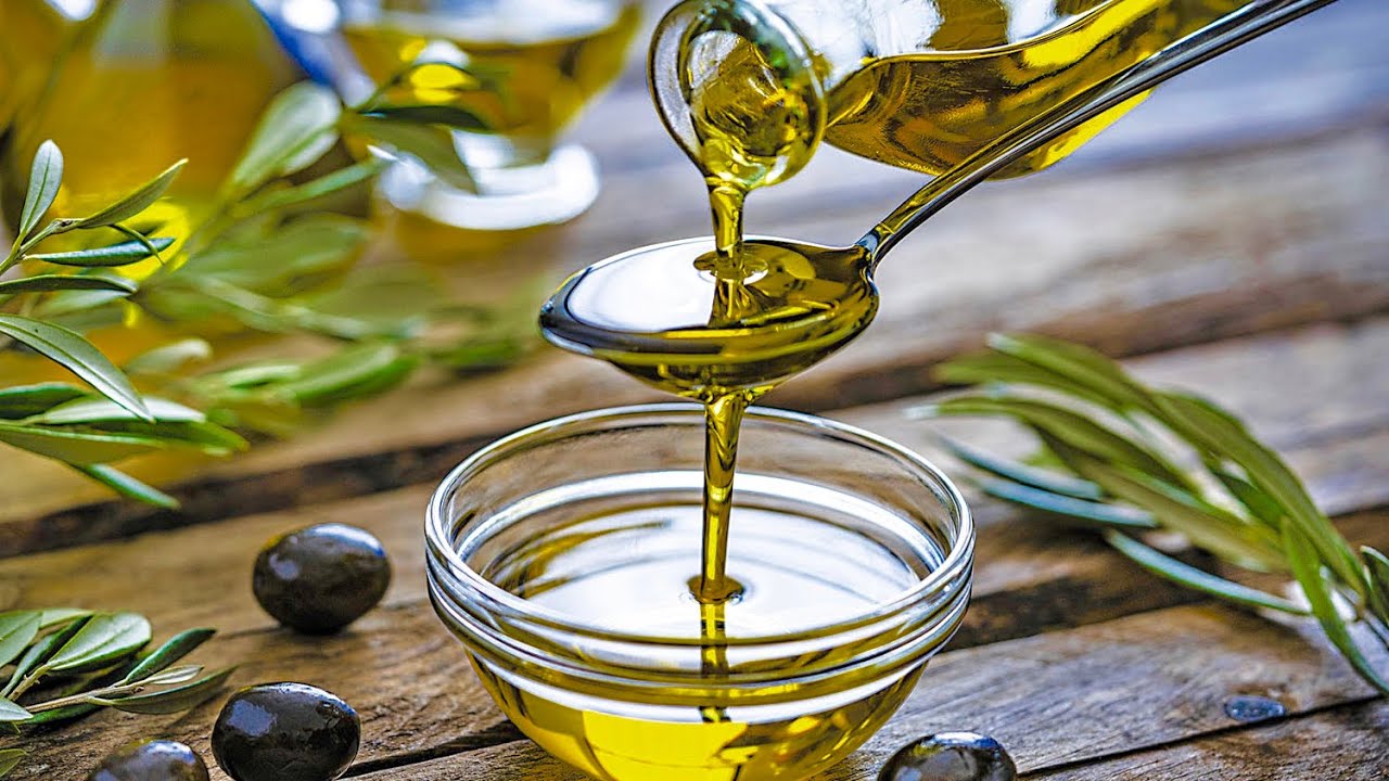 طرق تنعيم اليدين اعرفي سر صالونات التجميل ومش هتحتاجي تروحي هناك تاني 5 طرق تنعيم اليدين اعرفي سر صالونات التجميل ومش هتحتاجي تروحي هناك تاني