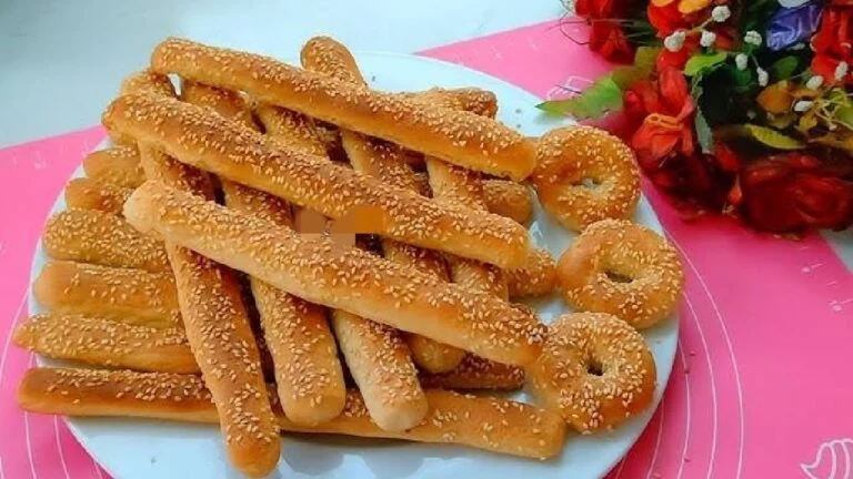 أسهل من السهولة.. مكونات وطريقة تحضير بقسماط الـ10 دقائق لأطفالك.. هيحبوه جداً 6 أسهل من السهولة.. مكونات وطريقة تحضير بقسماط الـ10 دقائق لأطفالك.. هيحبوه جداً