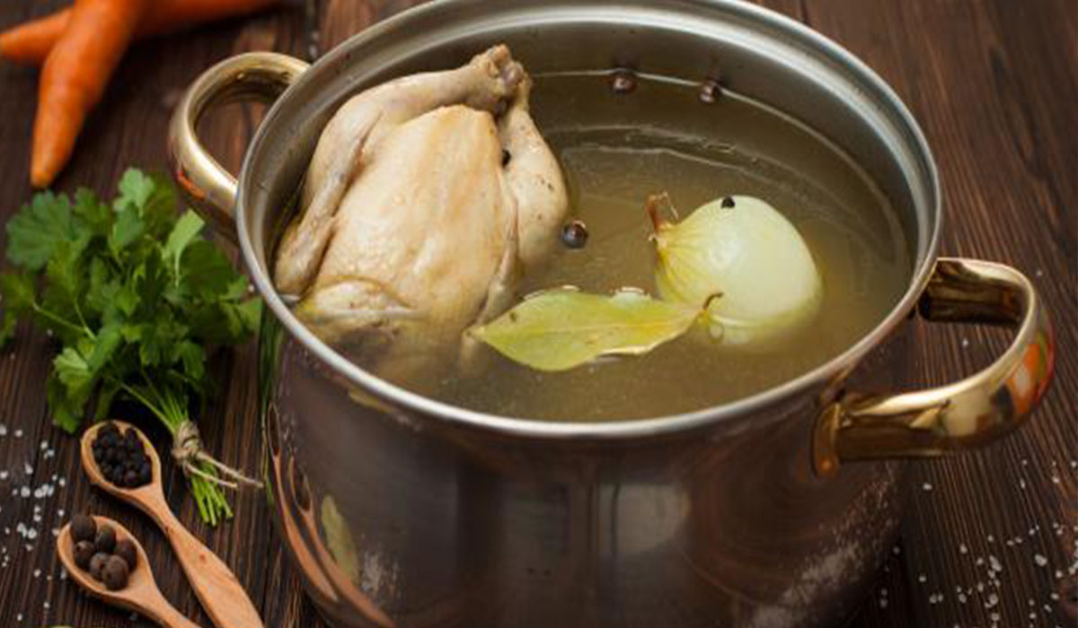 طريقة سلق الفراخ وخطوات عمل الأرز المصري للمبتدئات 5 طريقة سلق الفراخ وخطوات عمل الأرز المصري للمبتدئات