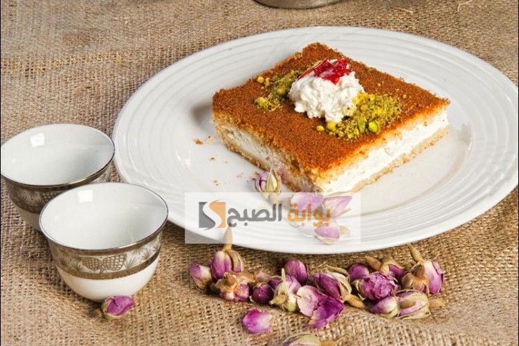 طريقة عمل البسبوسة بالقشطة والحليب خطوة بخطوة