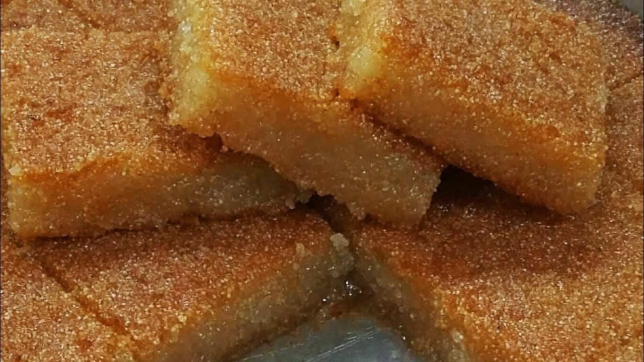 طريقة عمل البسبوسة المصرية زي المحلات بالمقادير والخطوات