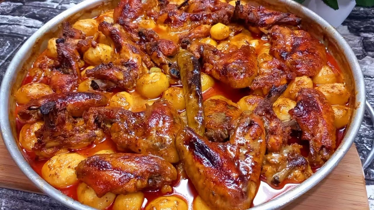 طريقة عمل أجنحة الدجاج بالبصل في المنزل المغذية للجسم 5 طريقة عمل أجنحة الدجاج بالبصل في المنزل المغذية للجسم