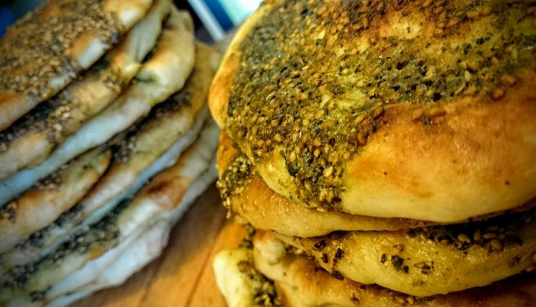 لضيوف الغفلة فطائر اللبنة والزعتر السريعة حلوة جدا بدون تكاليف في 10 دقائق هتحضريها