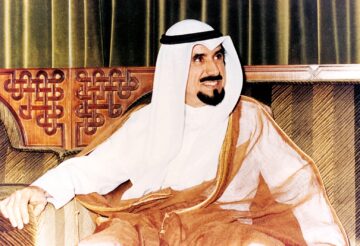 كم عدد اولاد الشيخ جابر الاحمد الصباح؟