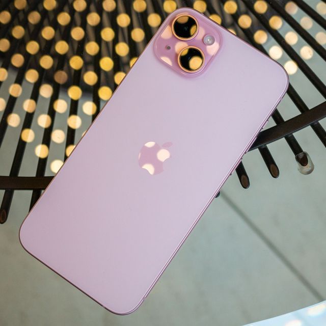 تحديثات شركة أبل ومواصفات iPhone 15 Plus وأسعاره في المملكة السعودية والإمارات ومصر 5 تحديثات شركة أبل ومواصفات iPhone 15 Plus وأسعاره في المملكة السعودية والإمارات ومصر